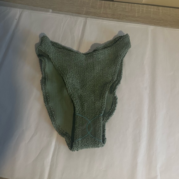 ASOS scrunch bikini set - Size Small - Picture 5 of 7